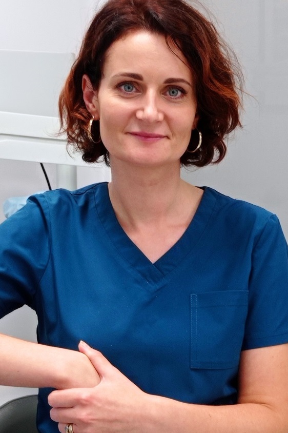 //endodonta.szczecin.pl/wp-content/uploads/2023/11/dr-Justyna-Drozdowska.jpg